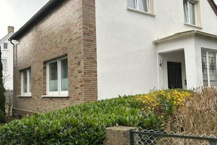 Zweifamilienhaus mit 3 Garagen, in Dortmund-Asseln zimmer