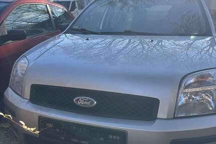 Ford Fusion 118.000 km 2.390 € Castrop 44577