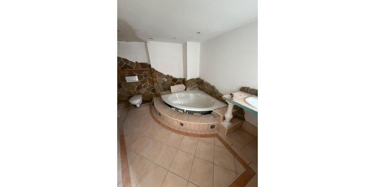 Mehrfamilienhaus, Wohnhaus Hagen Hohenlimburg - 120.000&euro; | Angebot:27284307
