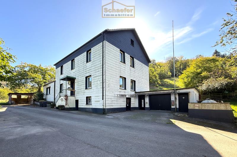 Historisches Anwesen mit Wald, Weiden und einzigartiger Aussicht sucht Handwerker - Mehrfamilienhaus, Wohnhaus Iserlohn Grüne | Angebot:27518626