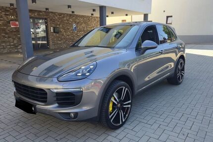 Porsche Cayenne 137.876 km 33.500 &euro; Dortmund 44145