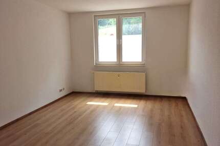 Wohnung zum Mieten in Wuppertal 300 € 33.03 m²