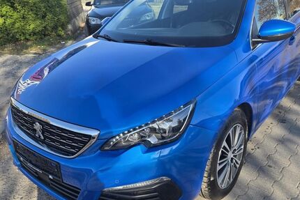 Peugeot 308 99.000 km 10.990 &euro; Gelsenkirchen 45884