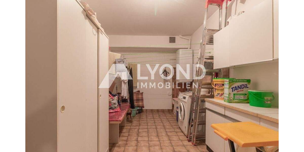 Etagenwohnung Hagen / Hohenlimburg Hohenlimburg - 5 Zimmer, 131 m&sup2;, 185.000&euro; | Angebot:25676930