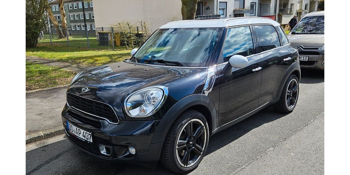 Mini Countryman S (Cooper) 142.642 km 8.200 &euro; Dortmund 44267