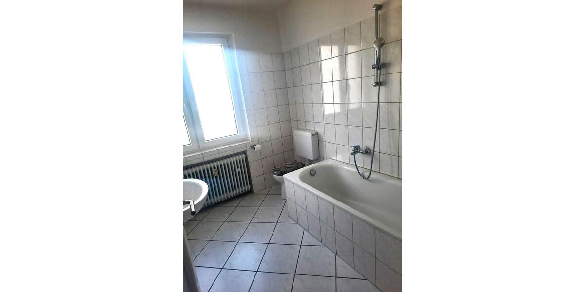 Etagenwohnung Castrop-Rauxel Deinighausen - 4 Zimmer, 111 m&sup2;, 777&euro; | Angebot:26264812