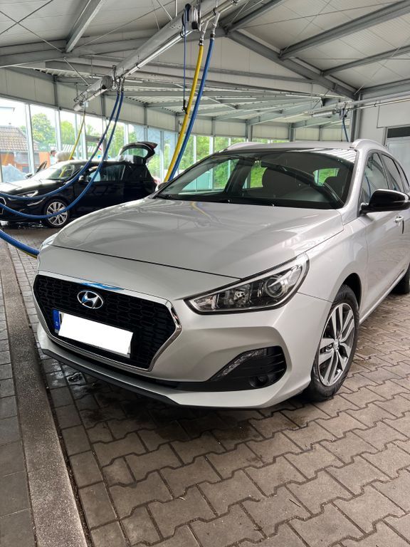 i30