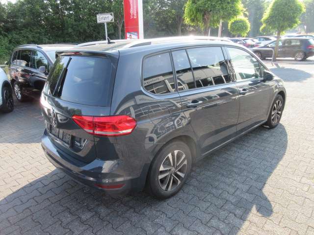 VW Touran United United 2.0 TDI DSG NAVI AHK PANO ALU 89.000 km 22.488 € Bergkamen 59192