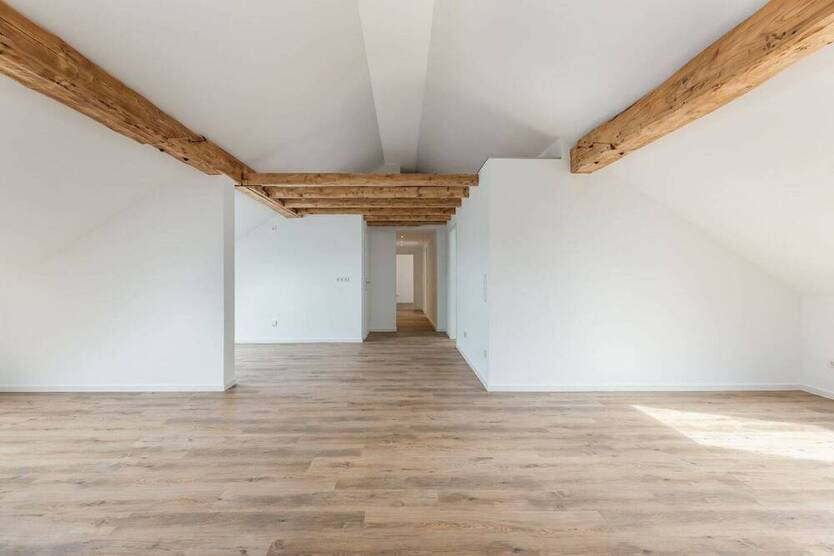 Einzugsbereit und vollmodernisiert: 4-Zimmer-Eigentumswohnung in beliebter Lage von Dortmund-Hörde