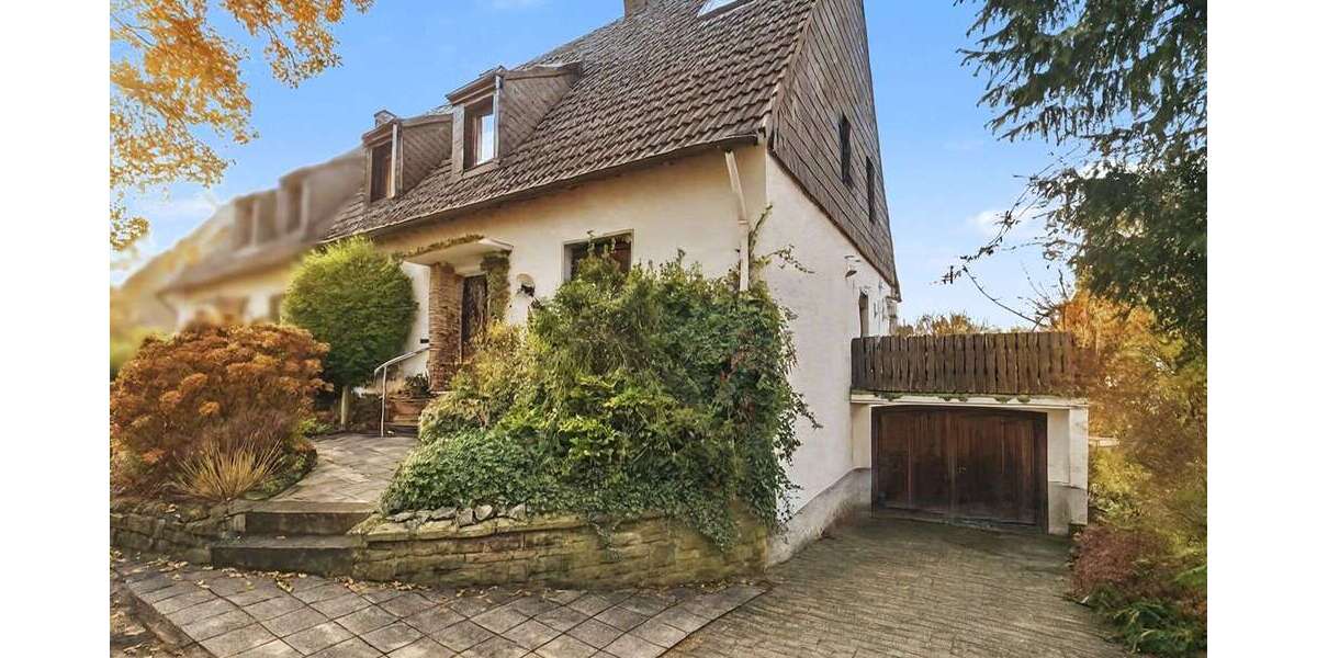 Haus zum Kaufen in Unna 299.000 € 159 m² 7 zimmer