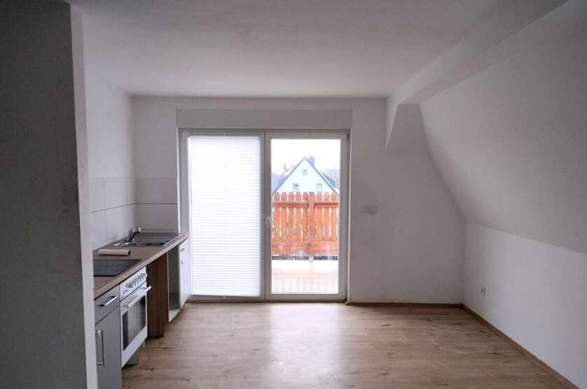 3,5-Zimmer-Dachgeschosswohnung in HammHerringen – Vermietet und top-modernisiert 3.5 zimmer