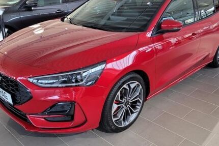 Ford Focus 29.900 km 23.880 &euro; Recklinghausen 45659