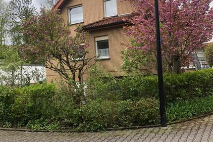 2 Familien Haus oder als 1 Großfamilie 483999-50000=439999€netto zimmer