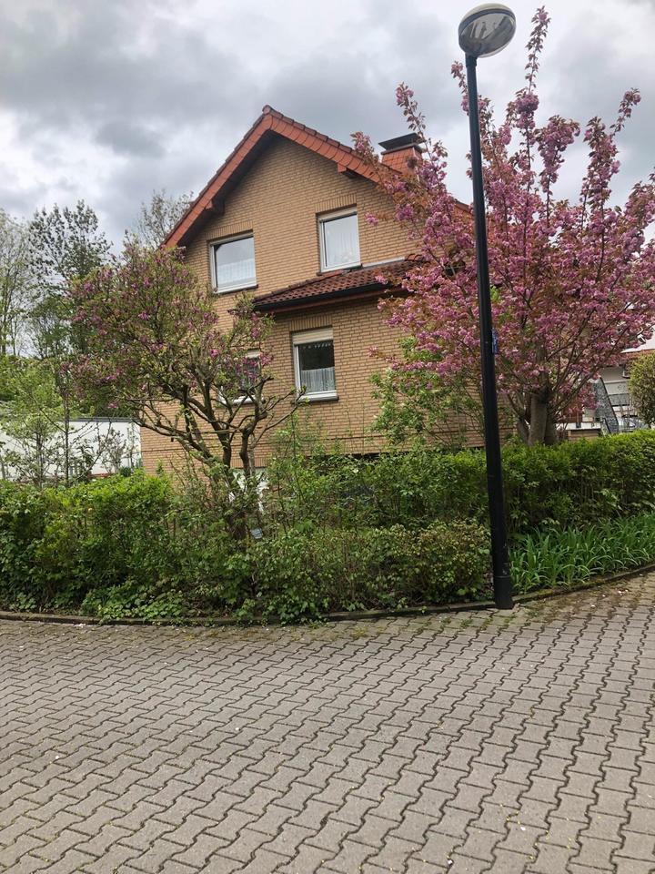 2 Familien Haus oder als 1 Großfamilie 483999-50000=439999€netto zimmer