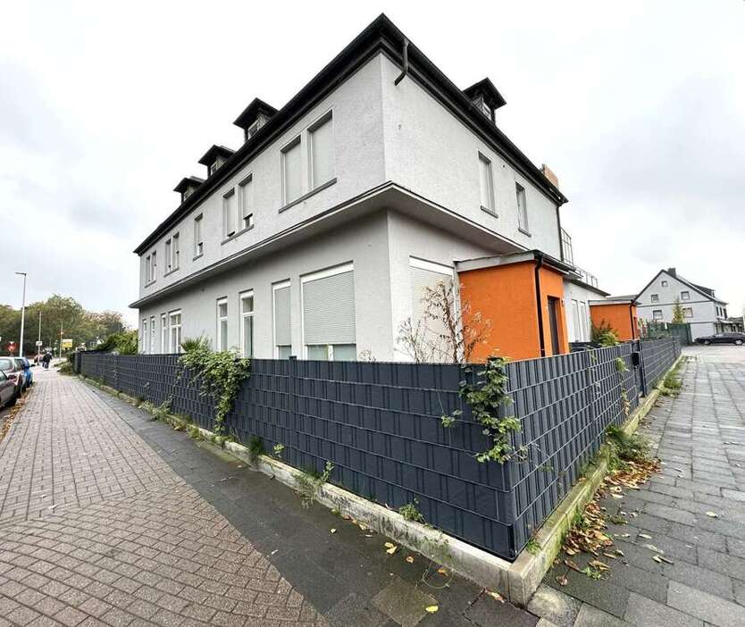 Exklusive Kapitalanlage: Vermietete Erdgeschosswohnung mit Privatgarten und stabilen Mieteinnahmen 2.5 zimmer