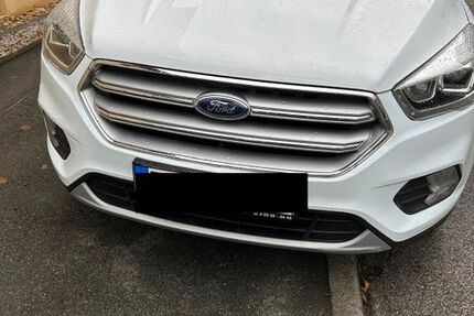 Ford Kuga 90.000 km 13.900 &euro; Gevelsberg 58285