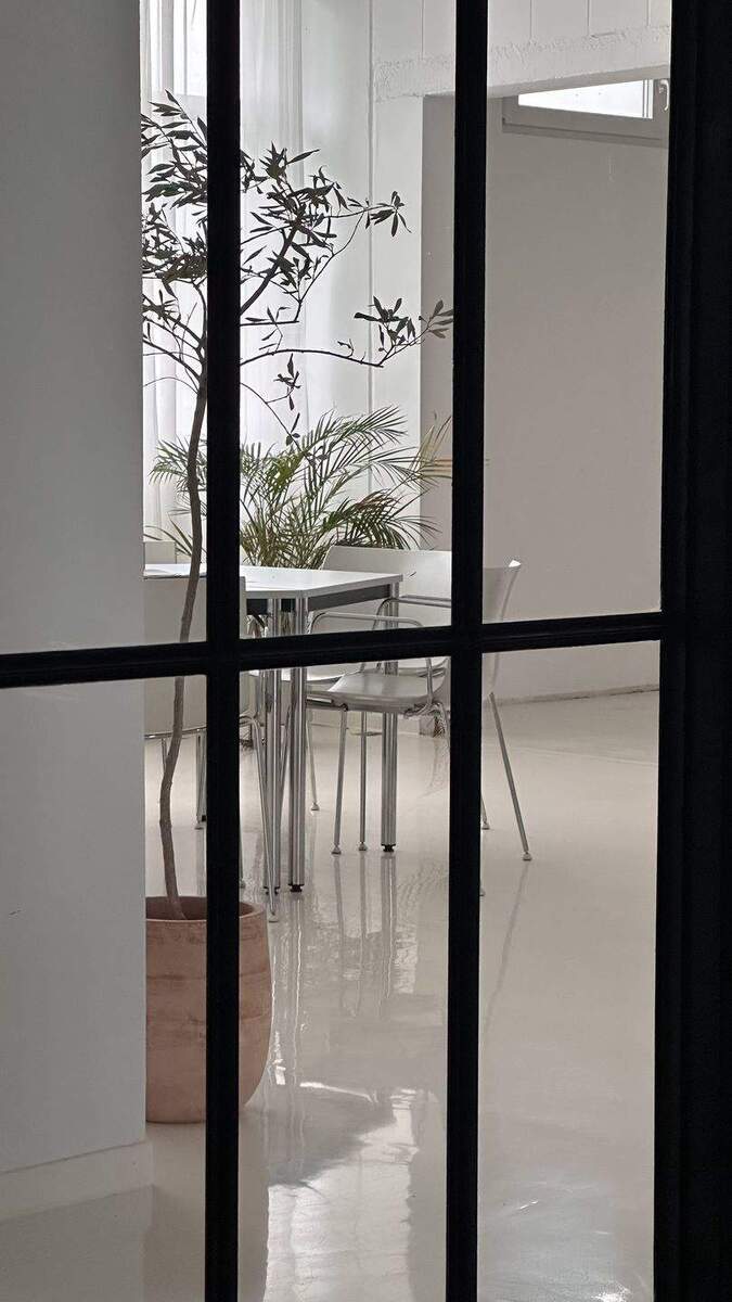 Moderne Büroräume mit zus. Lagerfläche 6 zimmer