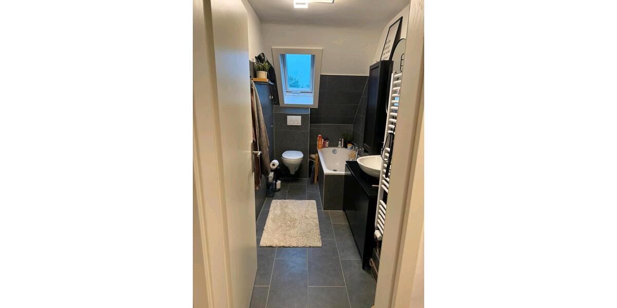 Dachgeschoßwohnung Bochum Eppendorf - 4 Zimmer, 80 m&sup2;, 173.000&euro; | Angebot:27525106
