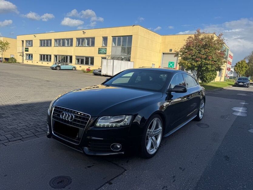 Audi A5 170.000 km 11.000 € Essen 45143