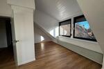 Dachgeschoßwohnung Iserlohn Sümmern - 3 Zimmer, 134 m&sup2;, 1.500&euro; | Angebot:24934997