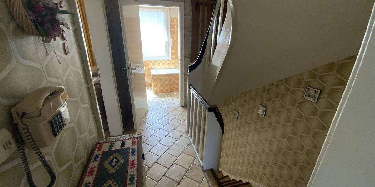 Reihenendhaus Lünen Alstedde - 7 Zimmer, 121 m&sup2;, 290.000&euro; | Angebot:22232531