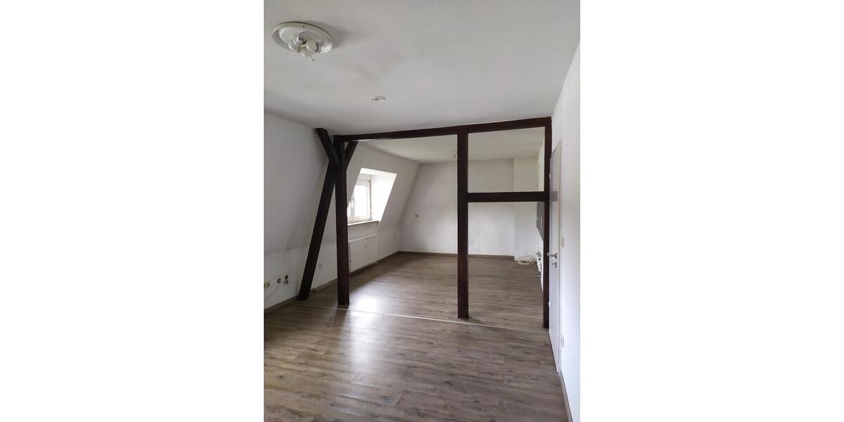 Dachgeschoßwohnung Menden (Sauerland) - 2 Zimmer, 61 m&sup2;, 89.000&euro; | Angebot:24688548
