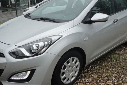 Hyundai i30 49.000 km 7.450 &euro; HERNE 44651