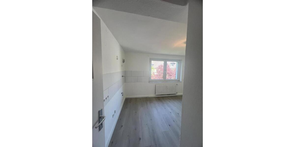 Etagenwohnung Gelsenkirchen Gelsenkirchen-Mitte - 3 Zimmer, 76 m&sup2;, 520&euro; | Angebot:26358534
