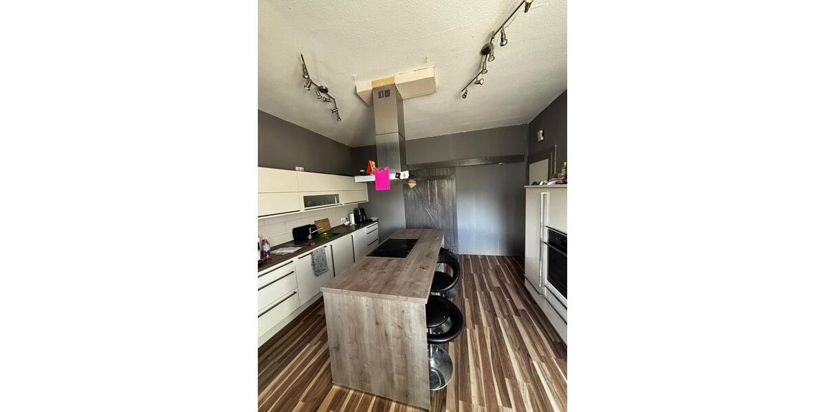 Einfamilienhaus Bönen - 7 Zimmer, 190 m&sup2;, 380.000&euro; | Angebot:26517023