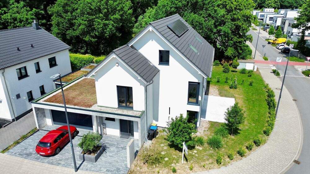 Luxuriöses Wohnen in exklusiver Lage - energieeffizientes Einfamilienhaus mit 251 m² 6 zimmer
