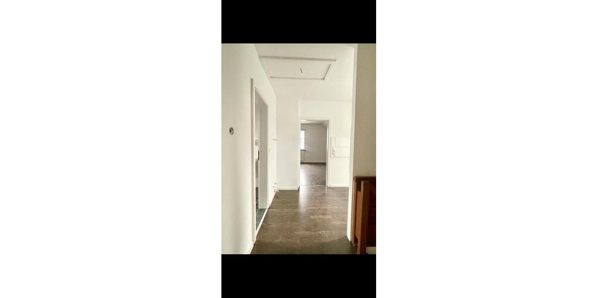 Mehrfamilienhaus, Wohnhaus Bochum Höntrop - 12 Zimmer, 226 m&sup2;, 3.000&euro; | Angebot:26121769