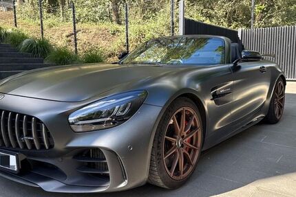Mercedes AMG GT R