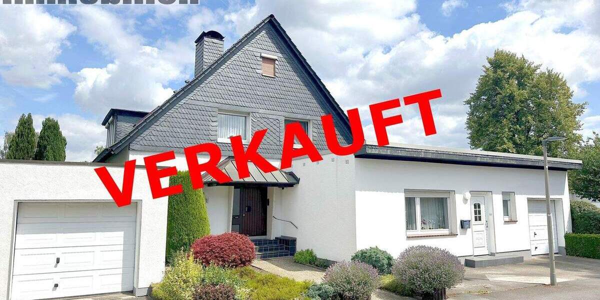 Gepflegtes 2-Familienhaus mit Einliegerwohnung und 2 Garagen in Dortmund-Lichtendorf 8 zimmer