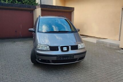 Seat Alhambra 281.000 km 2.900 &euro; Herne 44623
