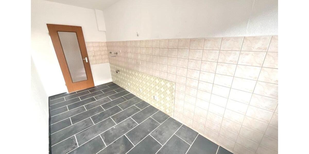 Große 3 Zimmerwohnung mit Balkon 3 zimmer