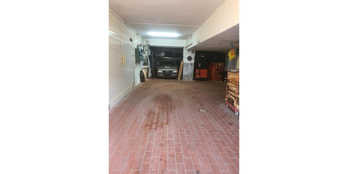 Halle, Lager, Werkstatt m. 1 Hebebühne f. Kfz zu verm. zimmer