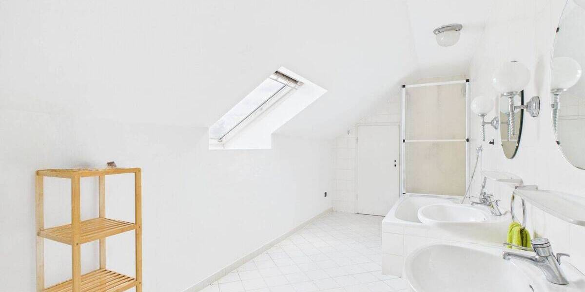 Einfamilienhaus Nordkirchen - 8 Zimmer, 360 m&sup2;, 850.000&euro; | Angebot:22920199