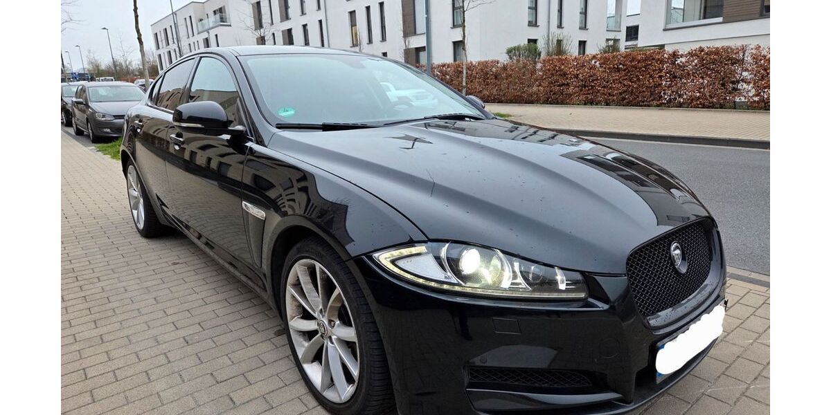 Jaguar XF 212.414 km 7.990 &euro; Dortmund 44263