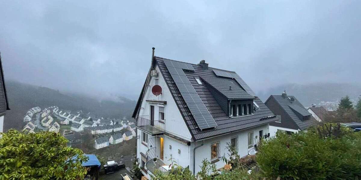 Einfamilienhaus Altena - 10.5 Zimmer, 320 m&sup2;, 350.000&euro; | Angebot:24767133