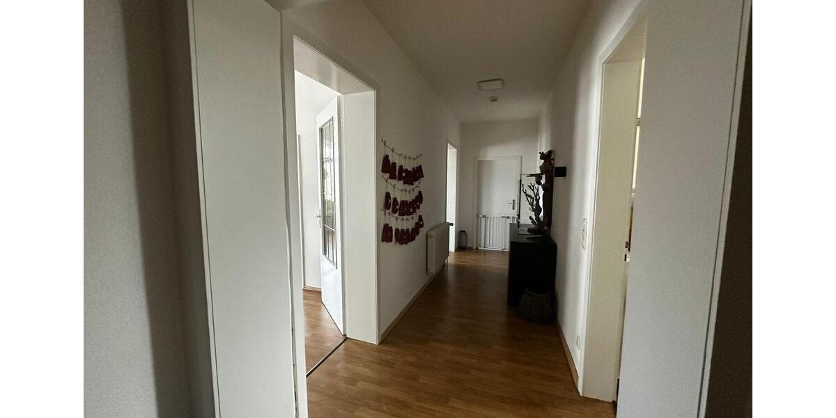 Etagenwohnung Bochum Günnigfeld - 4 Zimmer, 140 m&sup2;, 894&euro; | Angebot:26479417