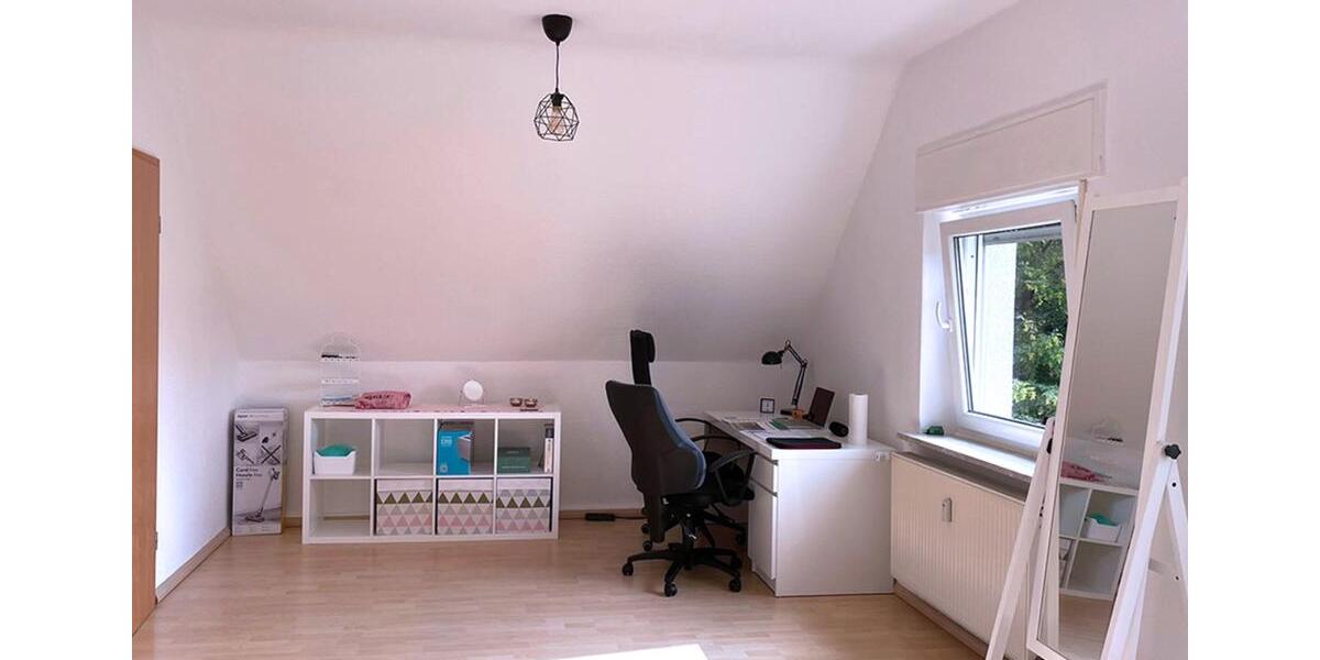 Dachgeschoßwohnung Bochum Bochum-Südwest - 2.5 Zimmer, 57 m&sup2;, 350&euro; | Angebot:25921622