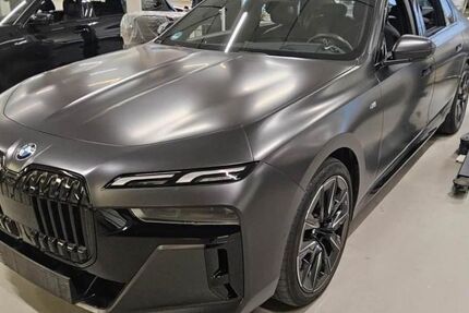 BMW i7 43.336 km 85.655 &euro; Hagen 58091