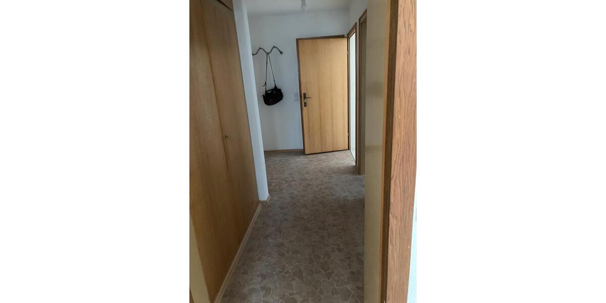 Etagenwohnung Altena - 2 Zimmer, 65 m&sup2;, 420&euro; | Angebot:25922830