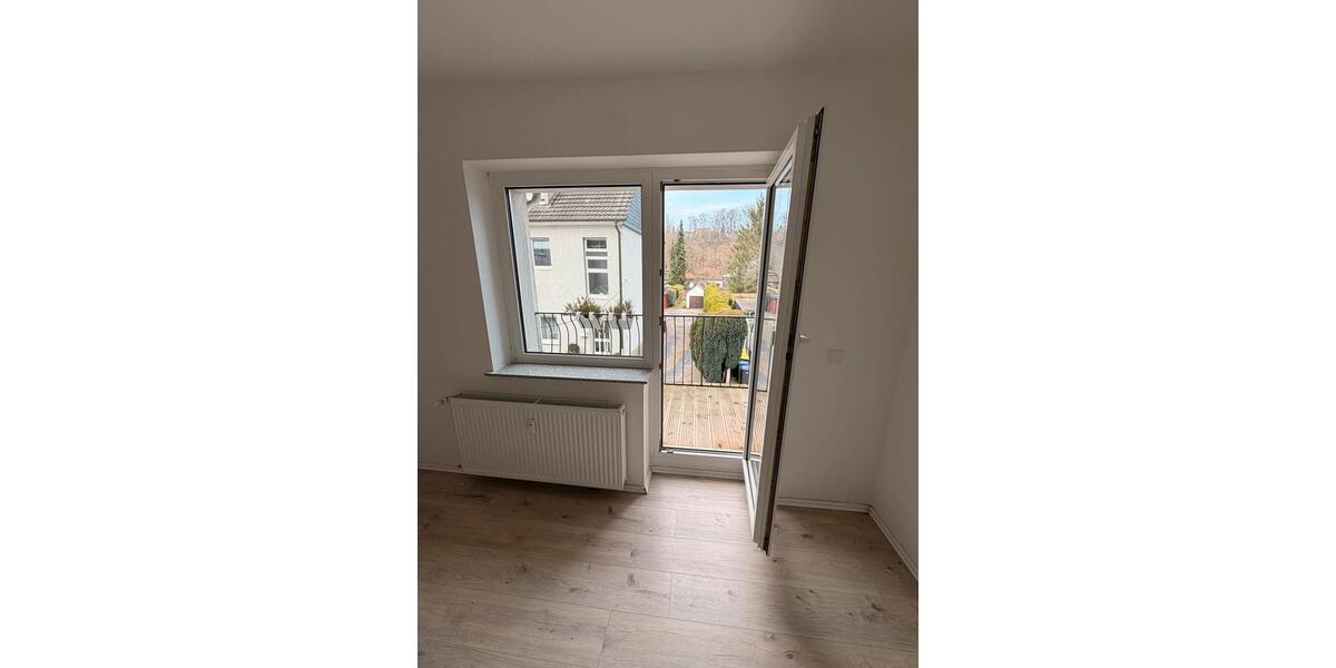 Etagenwohnung Hagen Dahl - 4 Zimmer, 100 m&sup2;, 1.260&euro; | Angebot:25822589