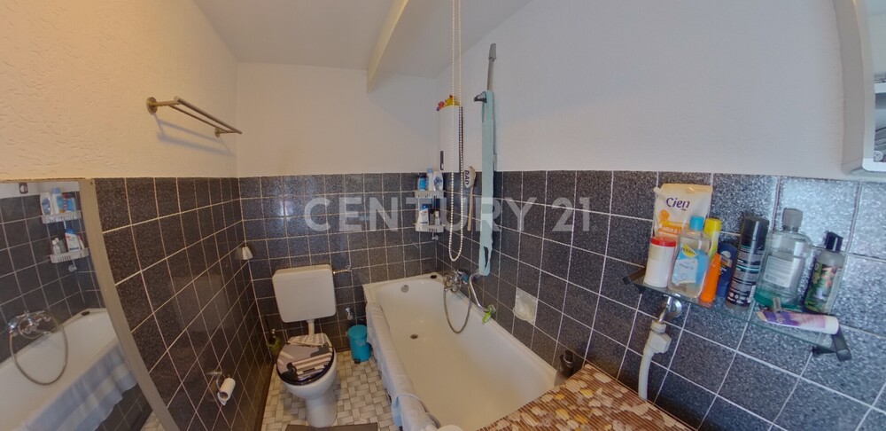 Entwicklungspotenzial für Investoren: Wohn- und Geschäftshaus PLUS Bau-Gewerbegrundstück! - Mehrfamilienhaus, Wohnhaus Castrop-Rauxel Habinghorst Rauxel Habinghorst | Angebot:27191301