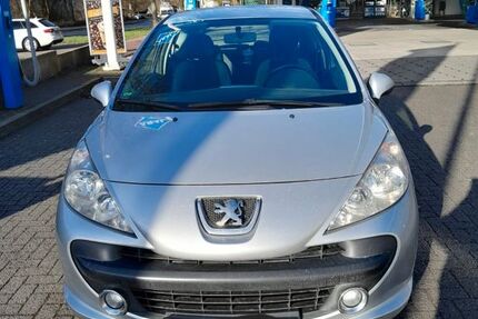 Peugeot 207 133.000 km 2.400 &euro; Iserlohn 58636