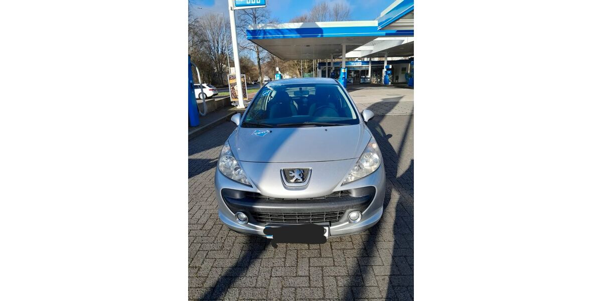Peugeot 207 133.000 km 2.400 &euro; Iserlohn 58636