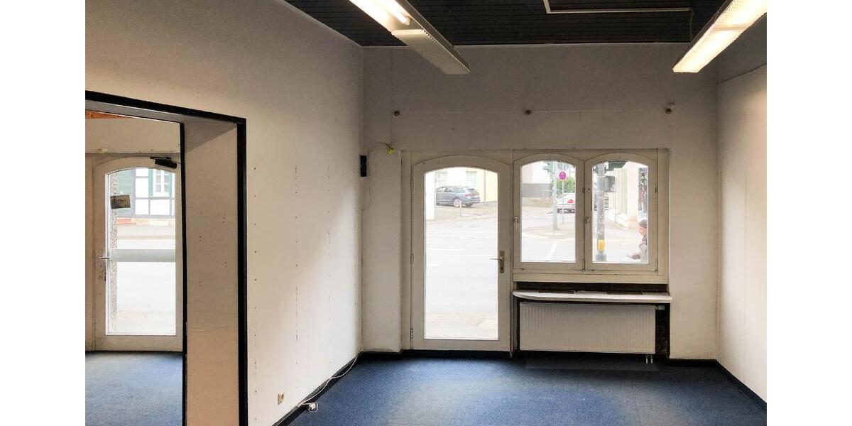 Großzügige Laden- oder Bürofläche in zentraler Lage zimmer