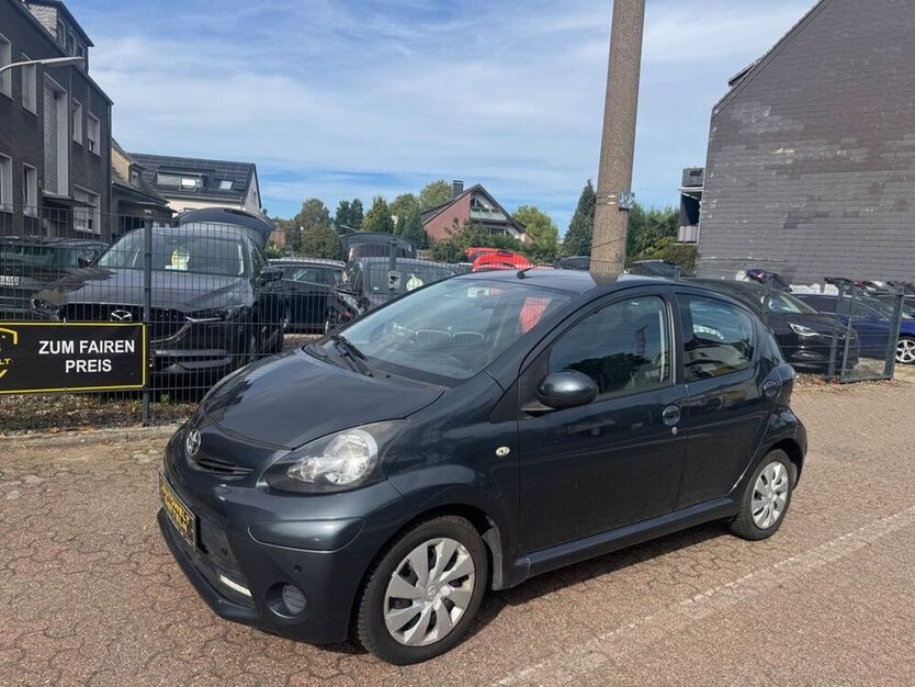 Aygo (X)