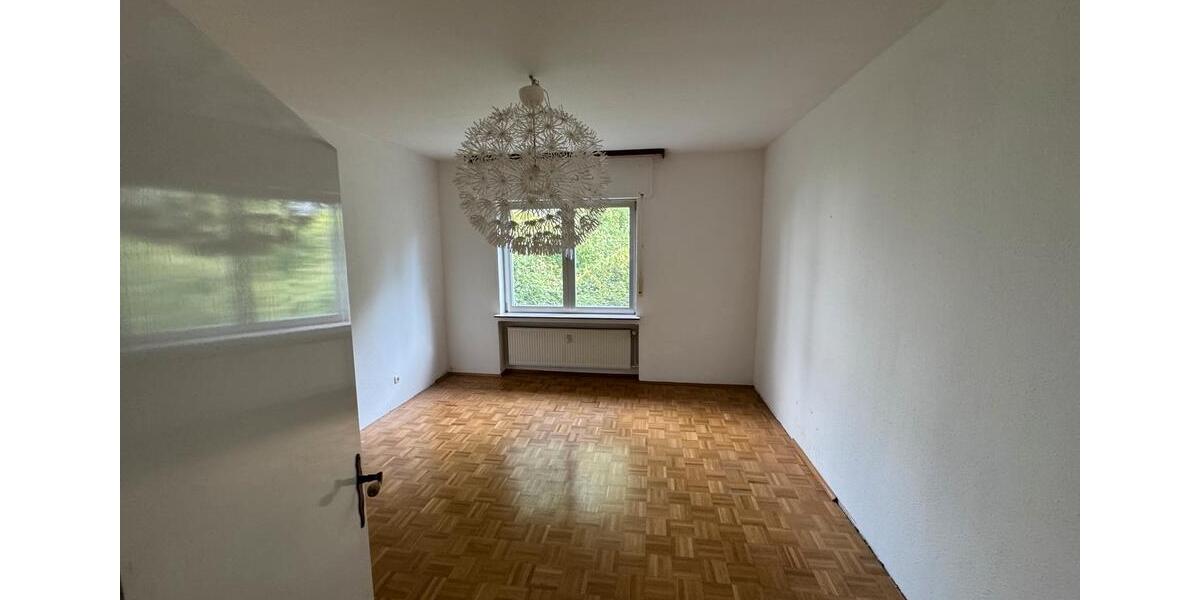 Arndtstrasse 26, EG Wohnung 170 qm mit Garten 5 zimmer